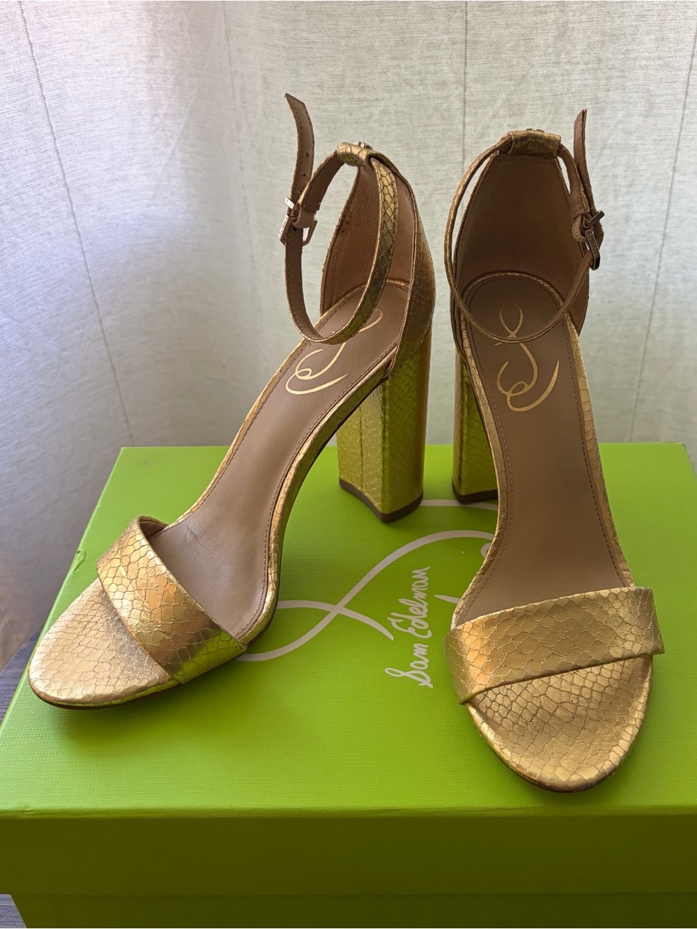 Sam Edelman Yaro Gold Snake Embossed Ankle Strap Sandals 7.5 M 38 - Picture 2 of 11